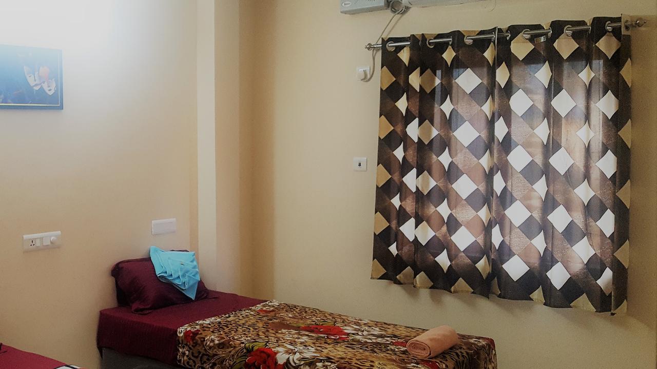 Krish Rooms And Stay 钦奈 外观 照片