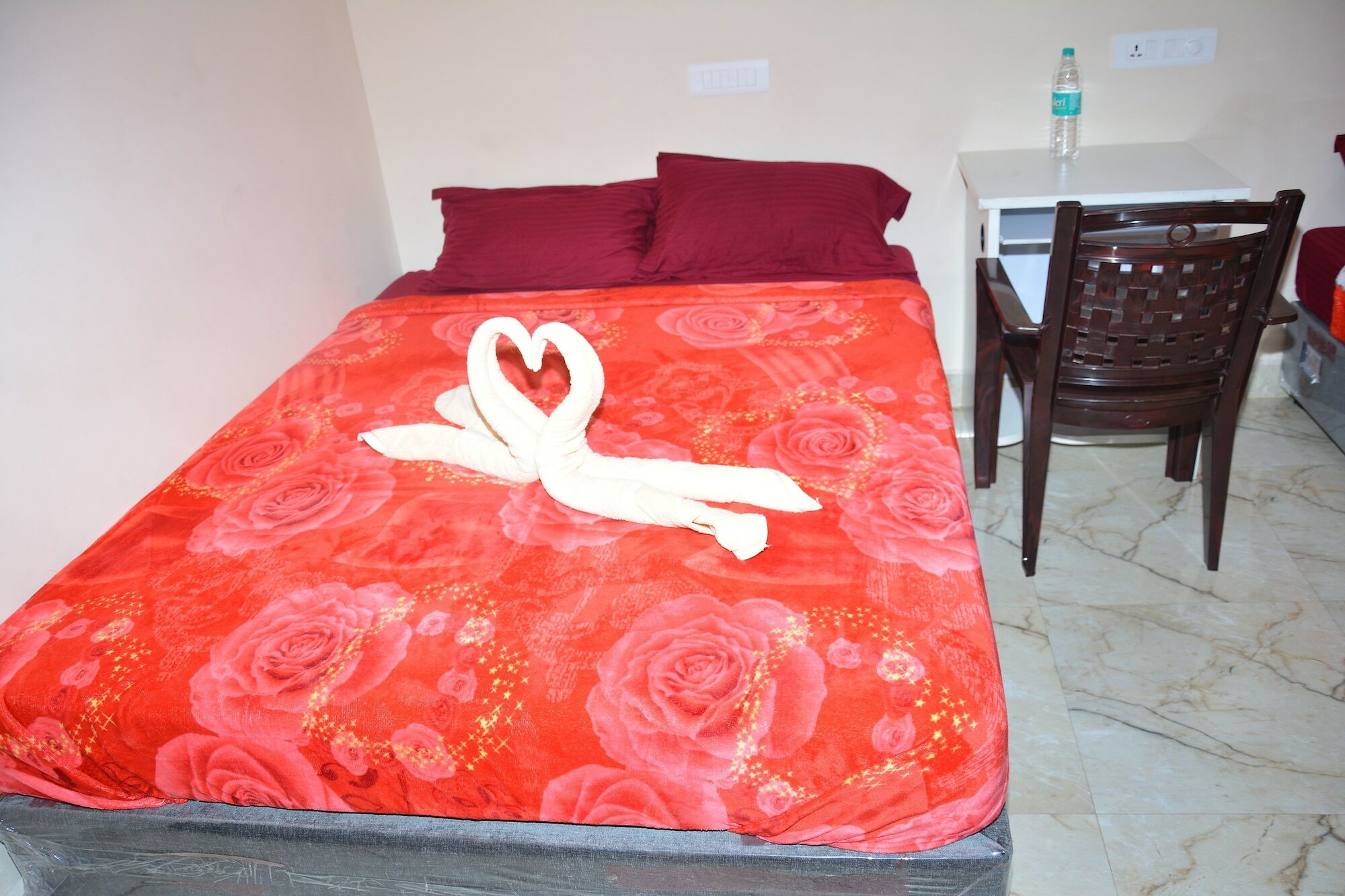 Krish Rooms And Stay 钦奈 外观 照片